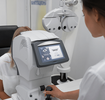 side-view-woman-getting-her-eyes-checked 2